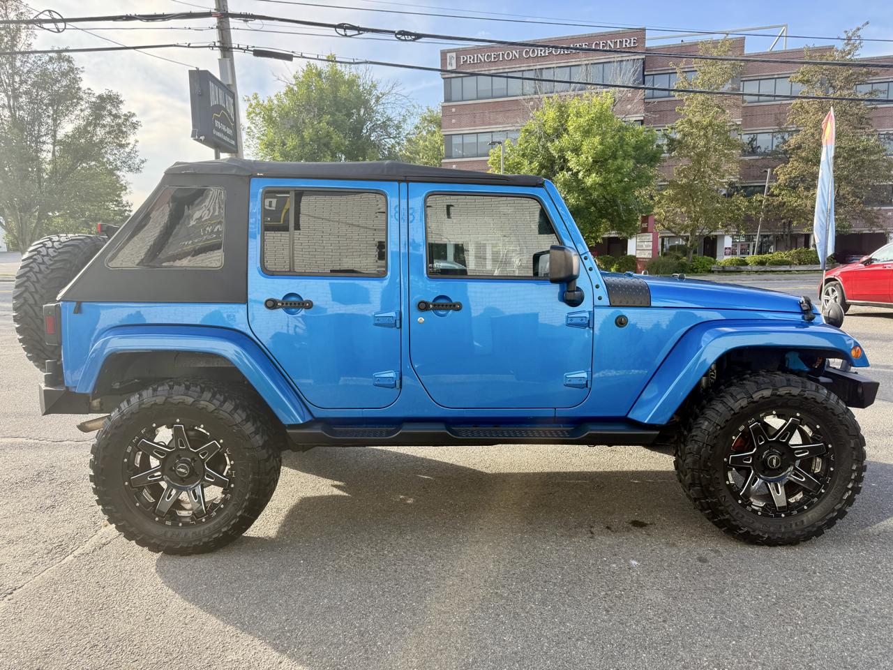 Jeep Wrangler Unlimited Sahara 4WD 2015