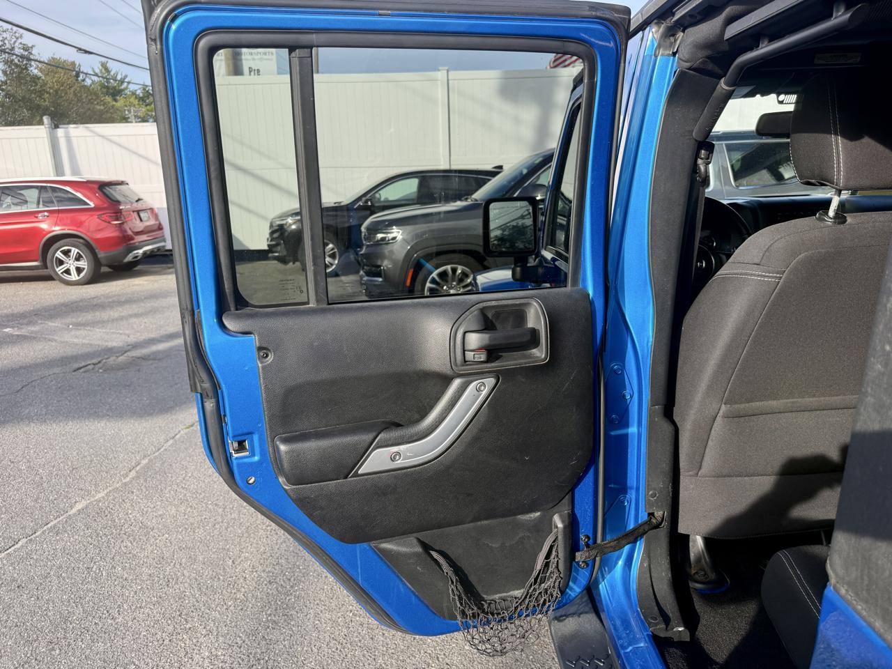 Jeep Wrangler Unlimited Sahara 4WD 2015