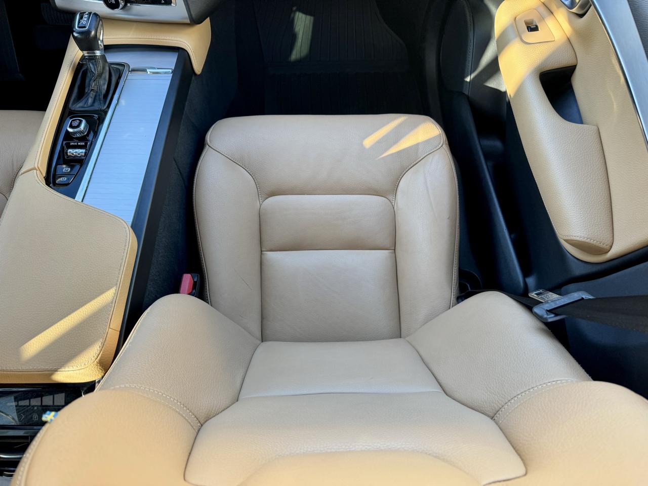 Volvo XC90 T5 Momentum 2018