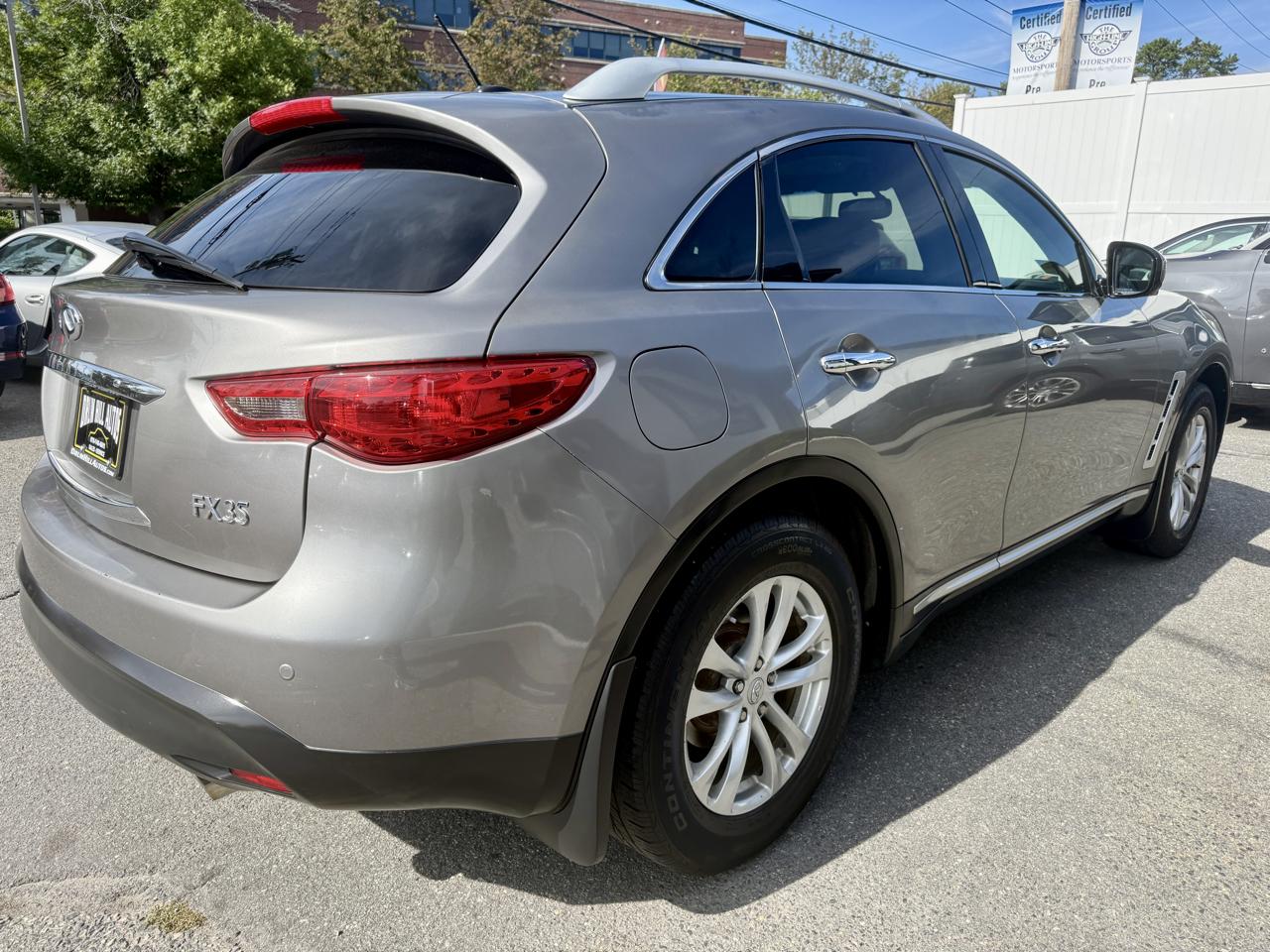 Infiniti FX FX35 AWD 2010