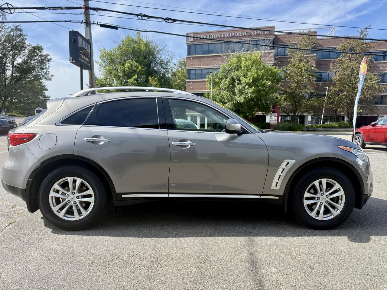 Infiniti FX FX35 AWD 2010