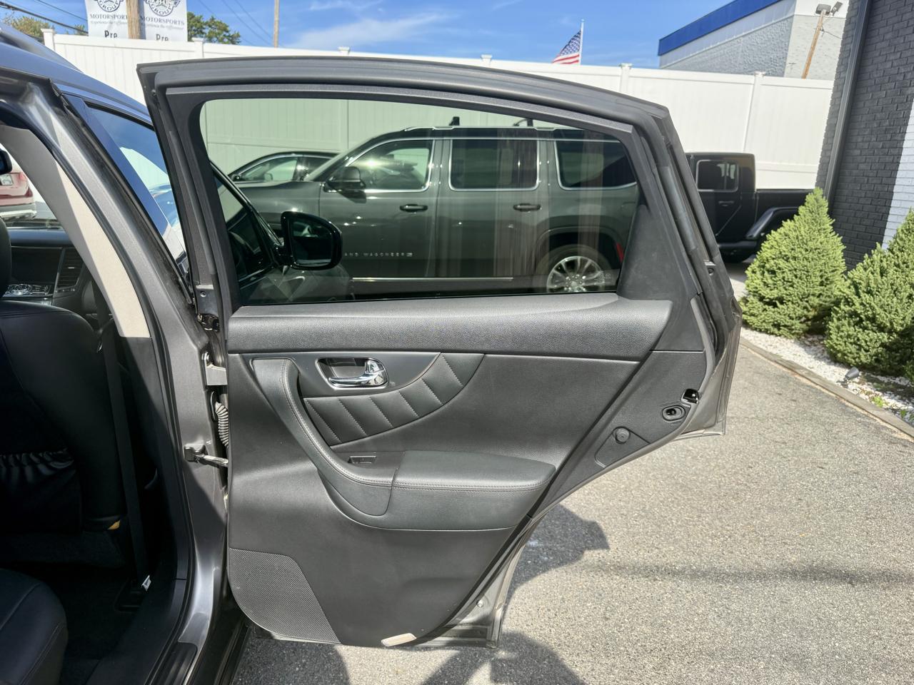 Infiniti FX FX35 AWD 2010