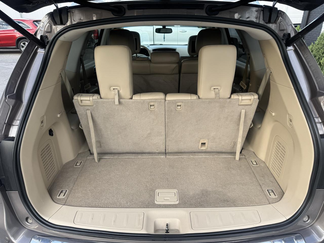 Nissan Pathfinder Platinum 4D SUV 4WD 2014