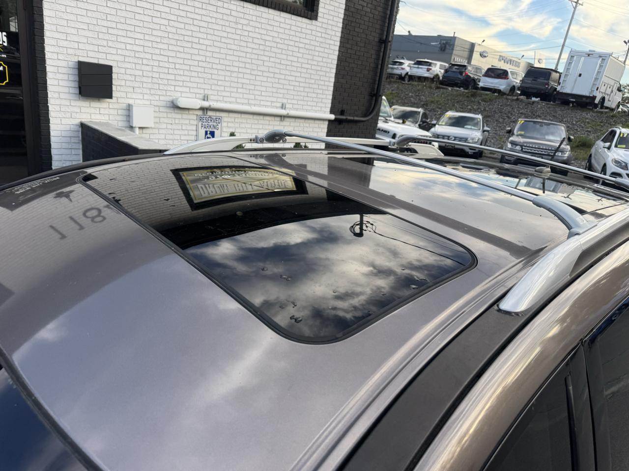 Nissan Pathfinder Platinum 4D SUV 4WD 2014