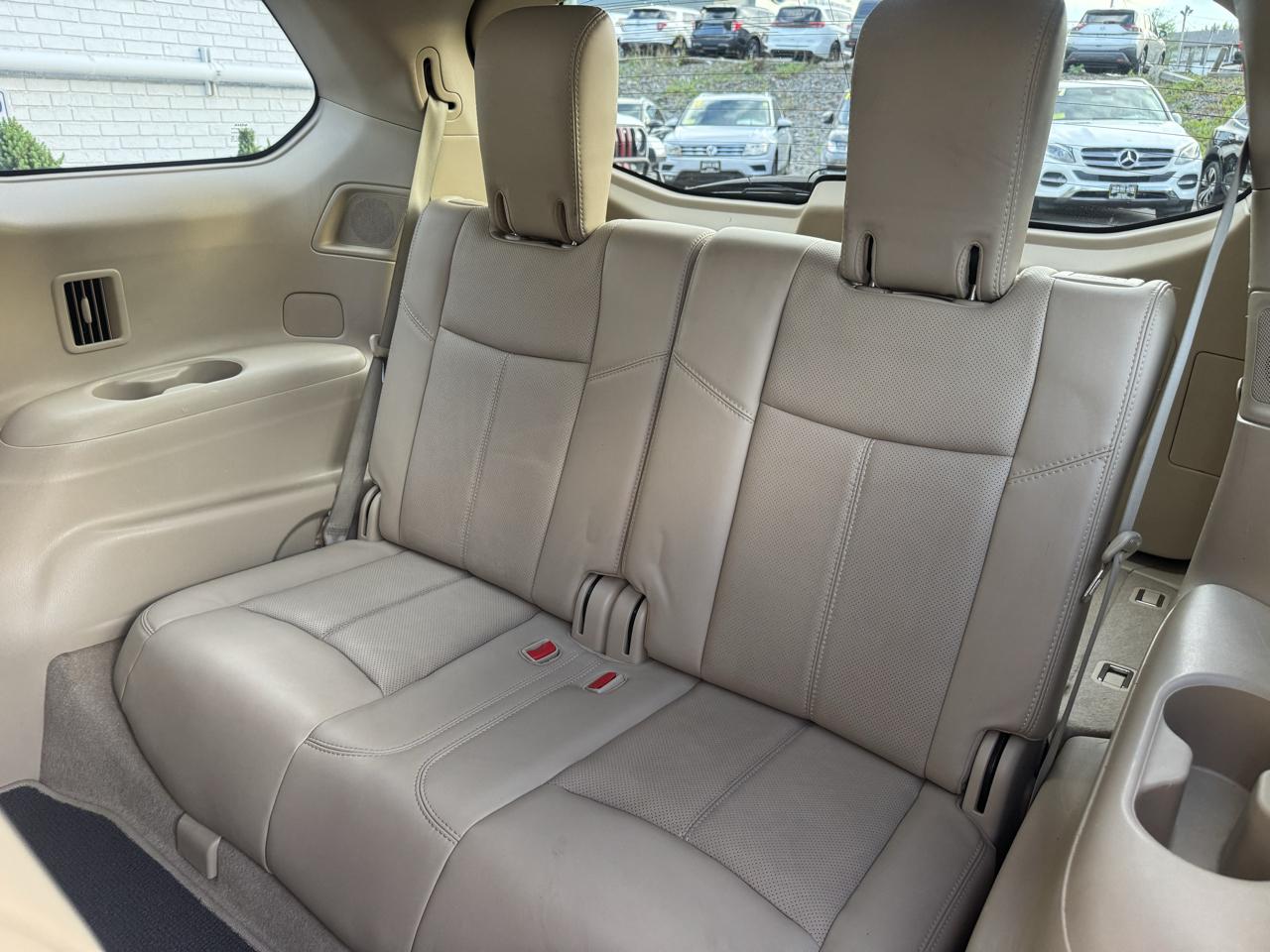 Nissan Pathfinder Platinum 4D SUV 4WD 2014