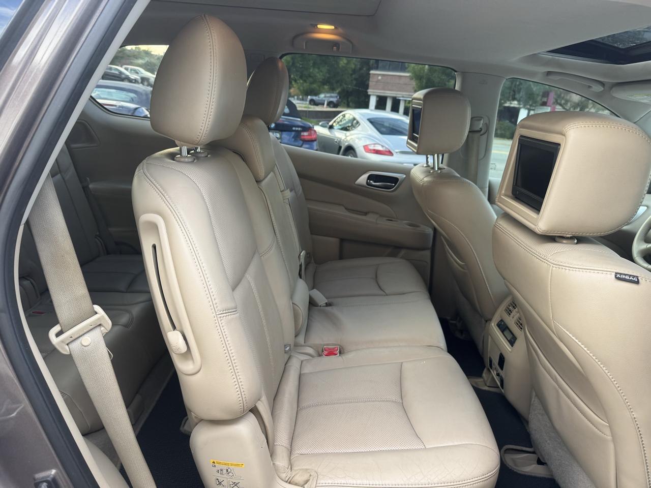 Nissan Pathfinder Platinum 4D SUV 4WD 2014