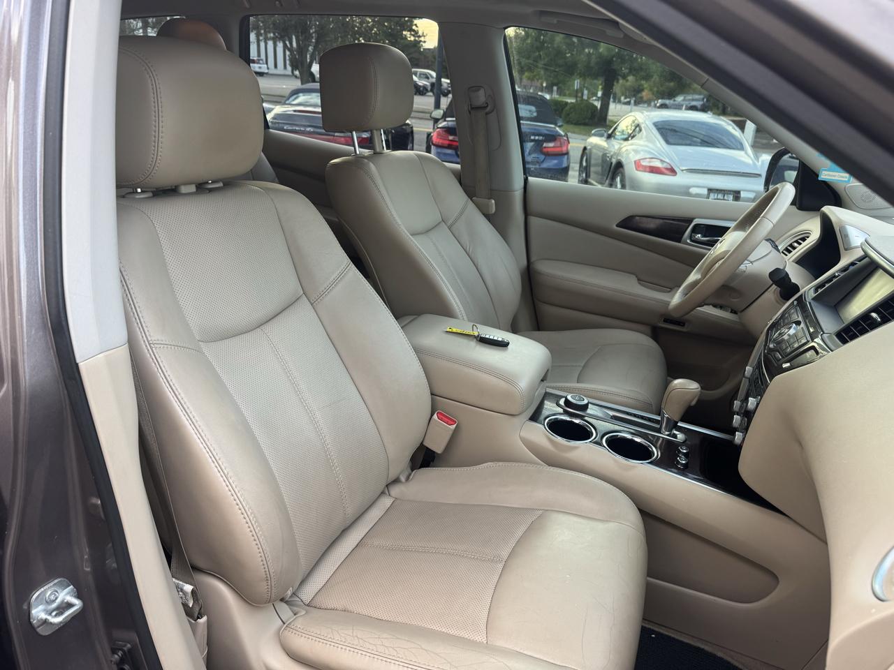 Nissan Pathfinder Platinum 4D SUV 4WD 2014