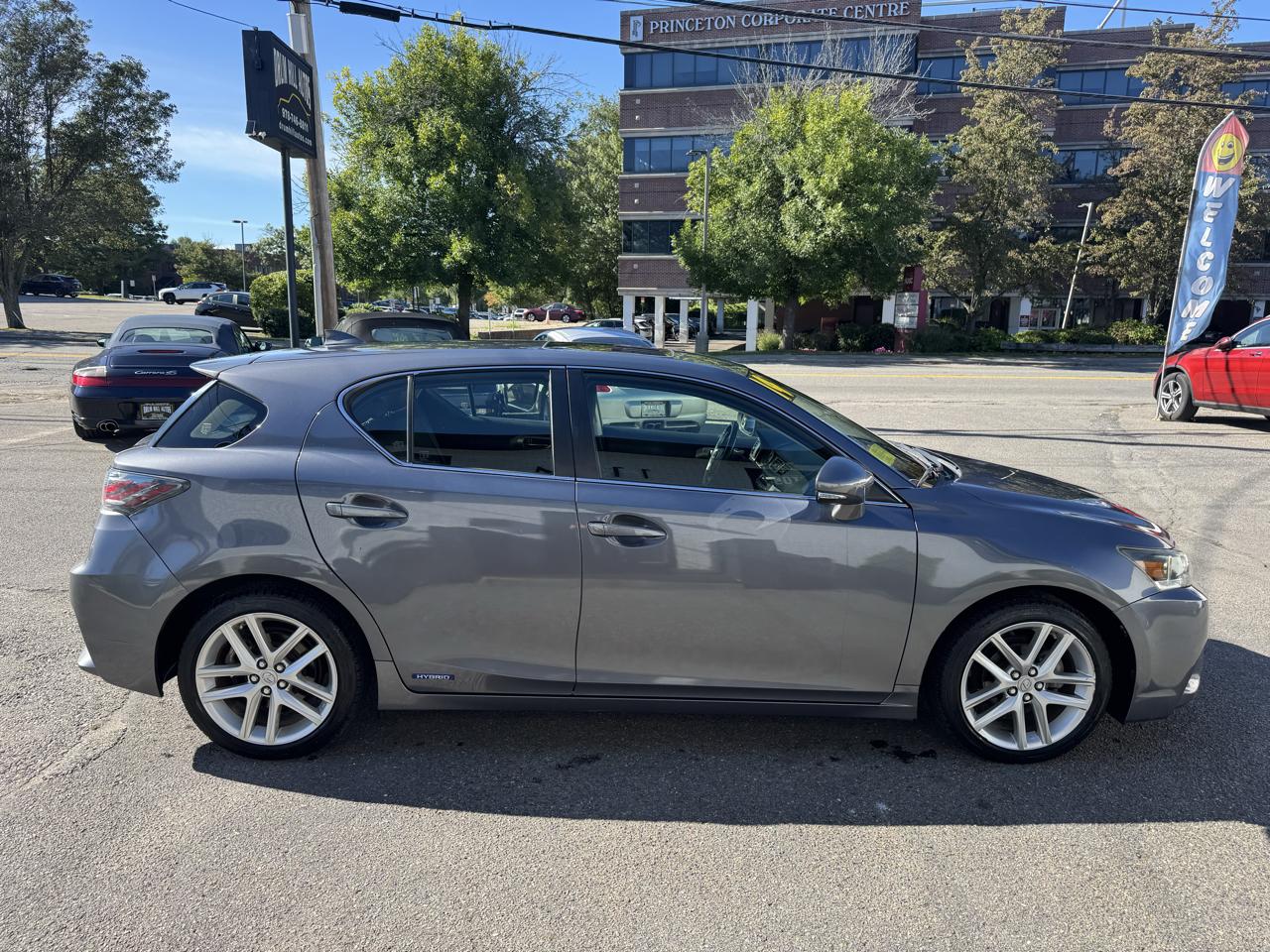 Lexus CT 200h Base 2014