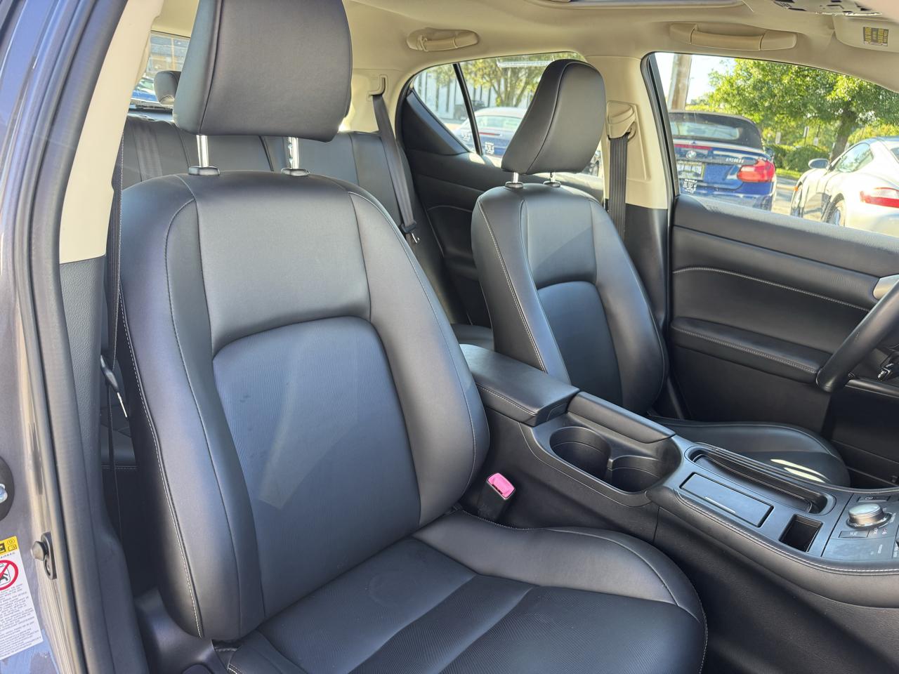 Lexus CT 200h Base 2014