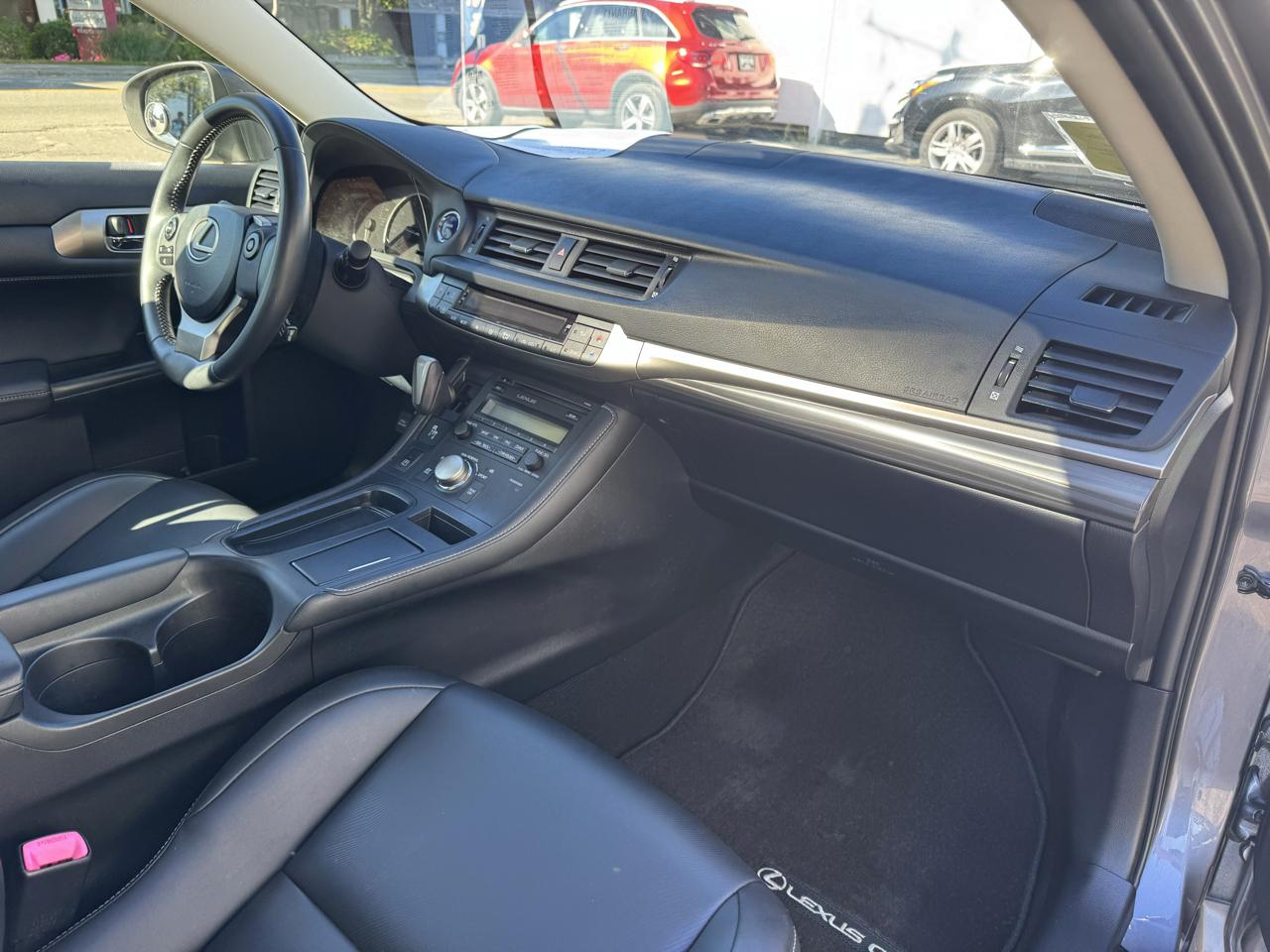 Lexus CT 200h Base 2014