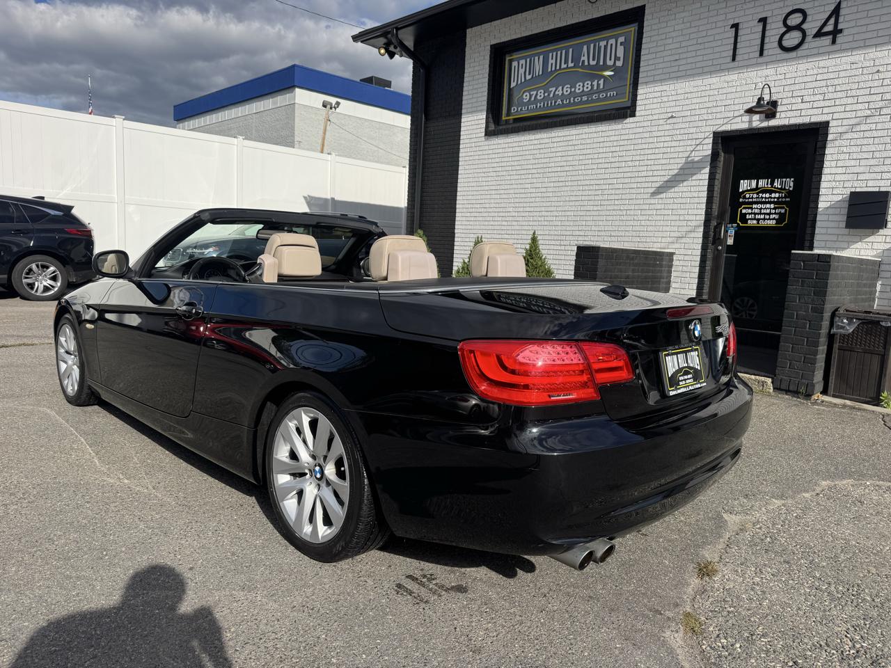 BMW 3-Series 328i Convertible - SULEV 2011