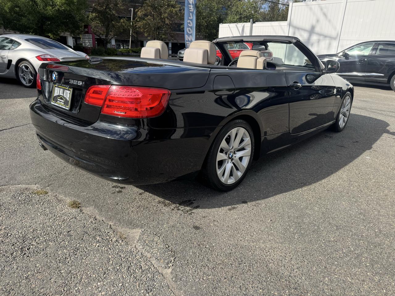 BMW 3-Series 328i Convertible - SULEV 2011