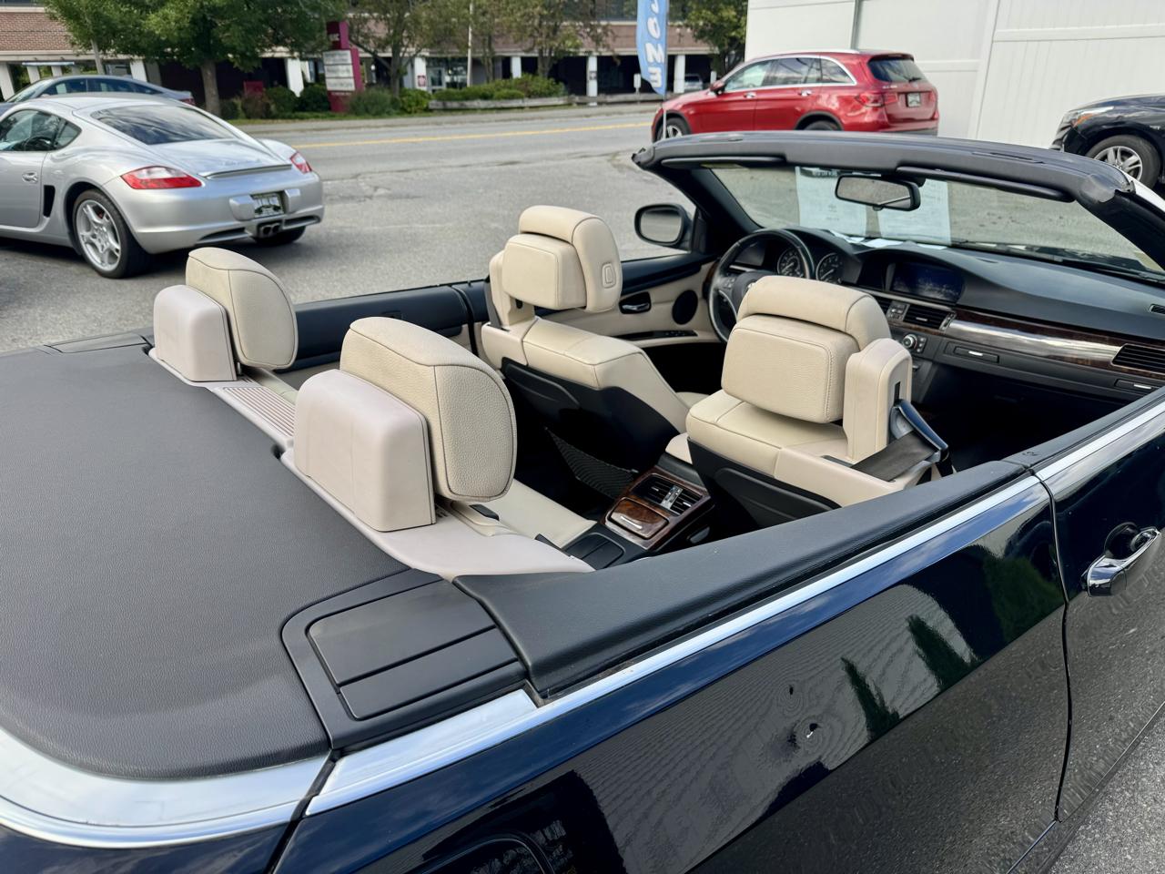 BMW 3-Series 328i Convertible - SULEV 2011