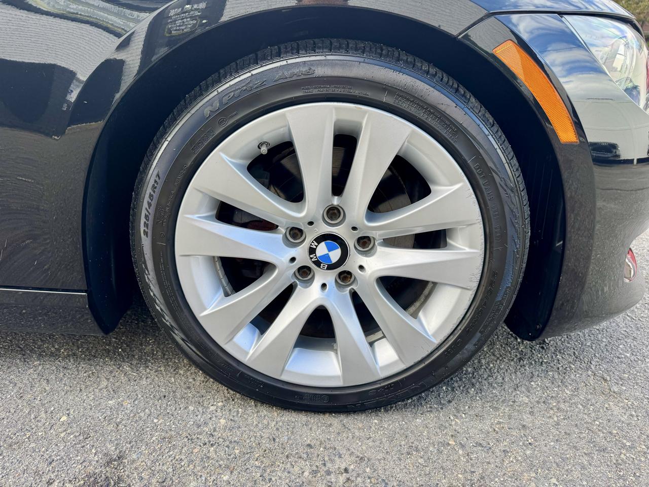 BMW 3-Series 328i Convertible - SULEV 2011