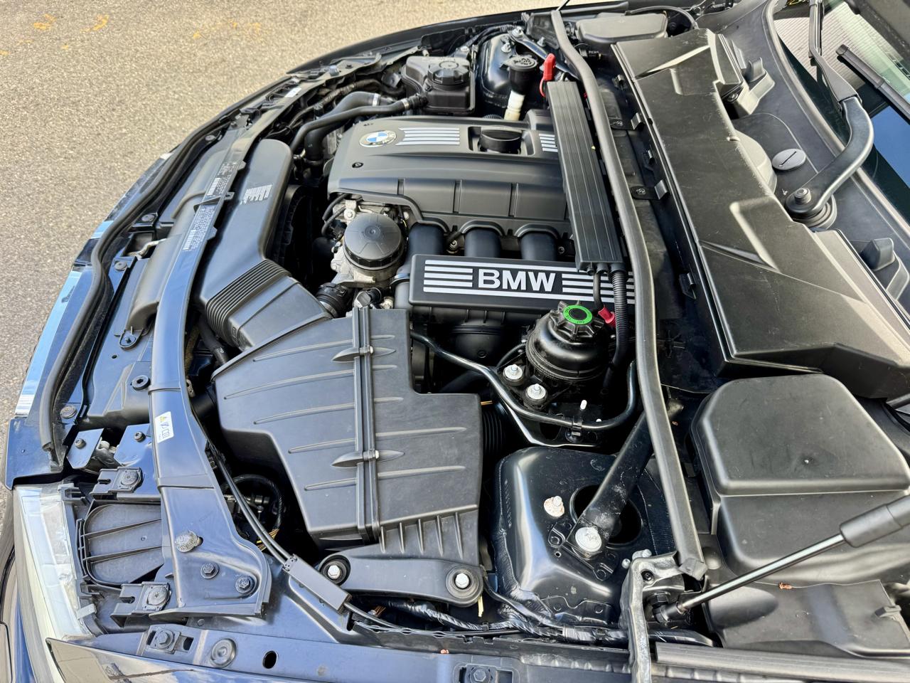 BMW 3-Series 328i Convertible - SULEV 2011