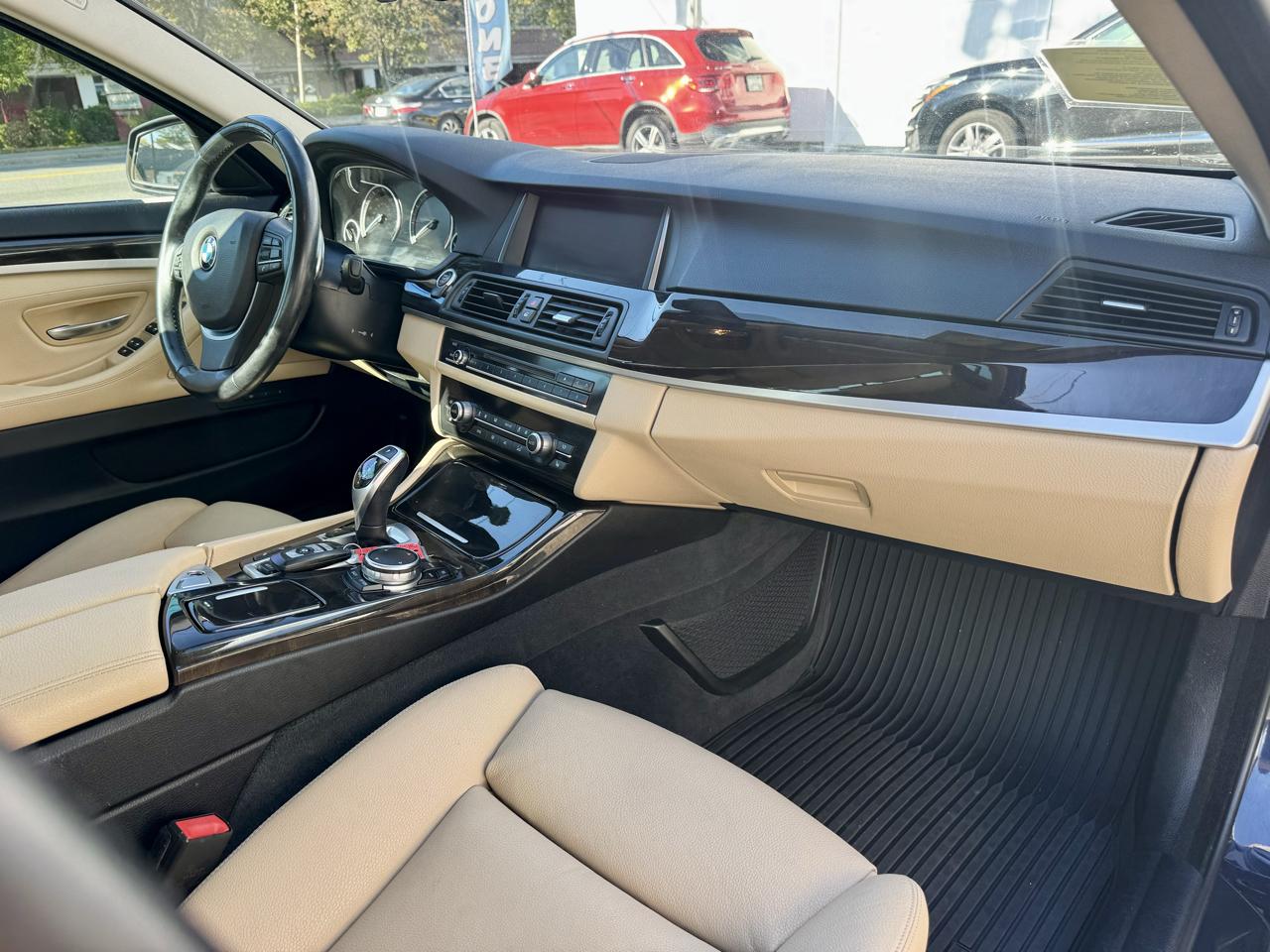 BMW 5-Series 535i xDrive 2016