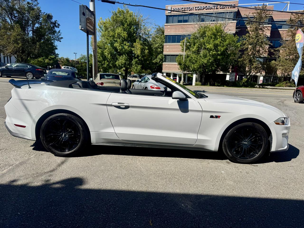 Ford Mustang EcoBoost Premium Convertible 2021