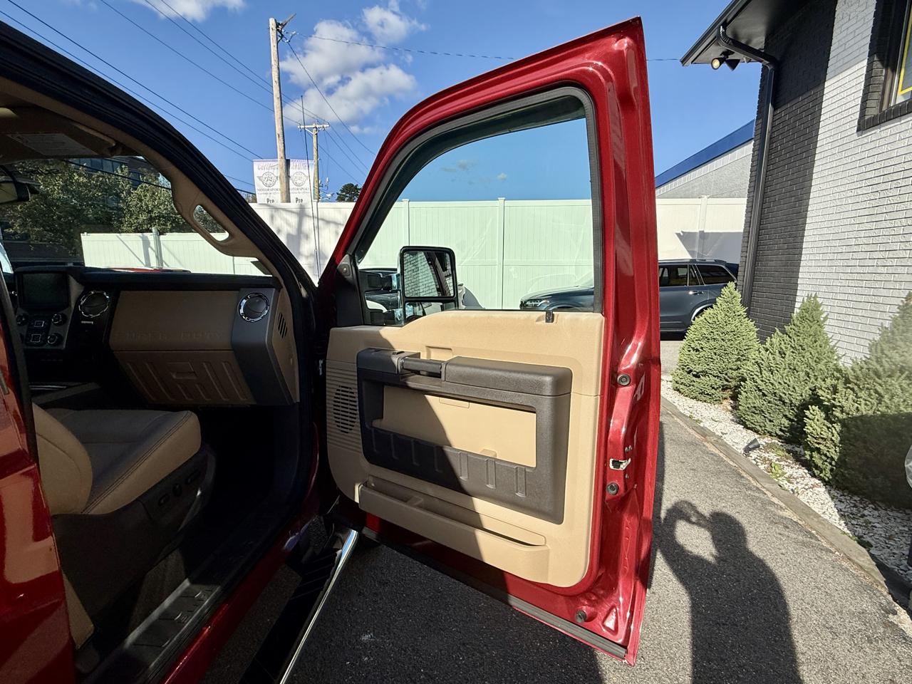 Ford F-350 SD Lariat Crew Cab Long Bed 4WD 2014