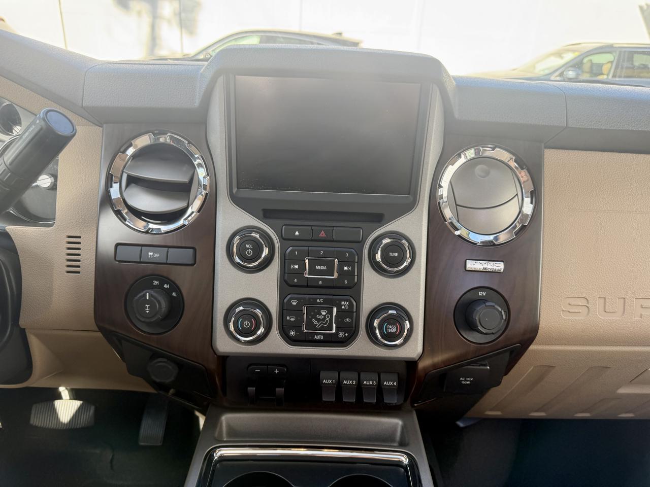 Ford F-350 SD Lariat Crew Cab Long Bed 4WD 2014