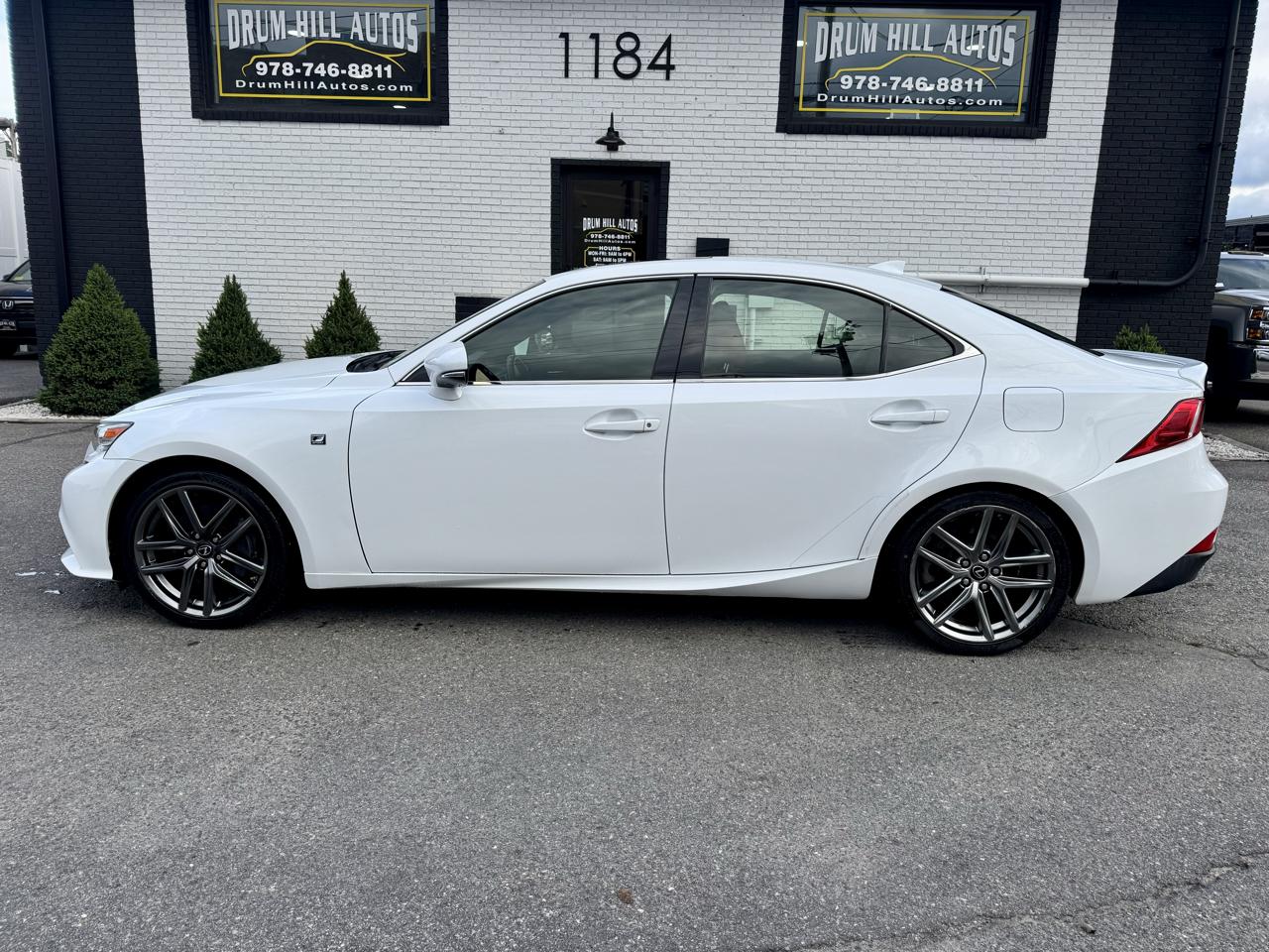 Lexus IS 300 AWD 2016