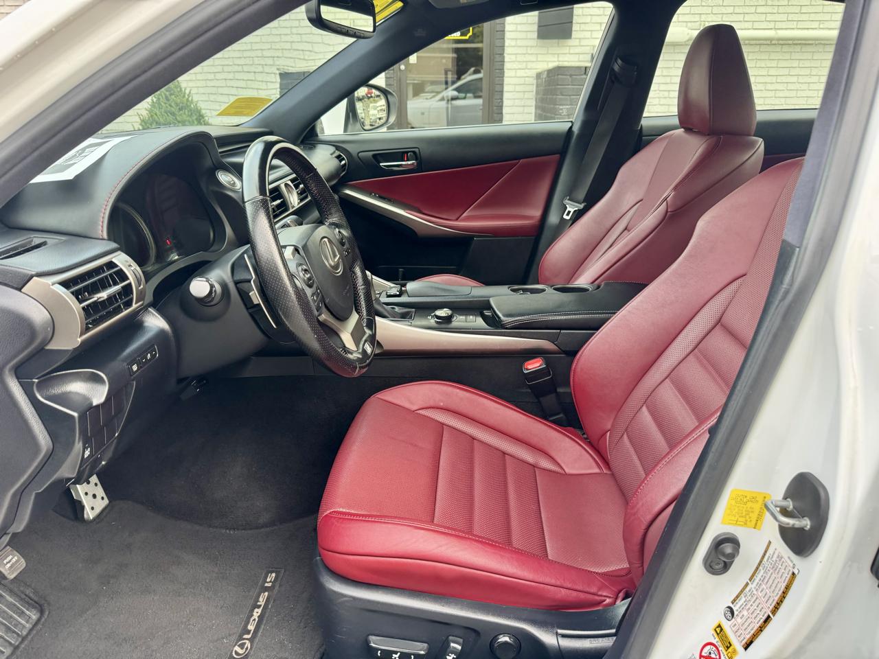 Lexus IS 300 AWD 2016
