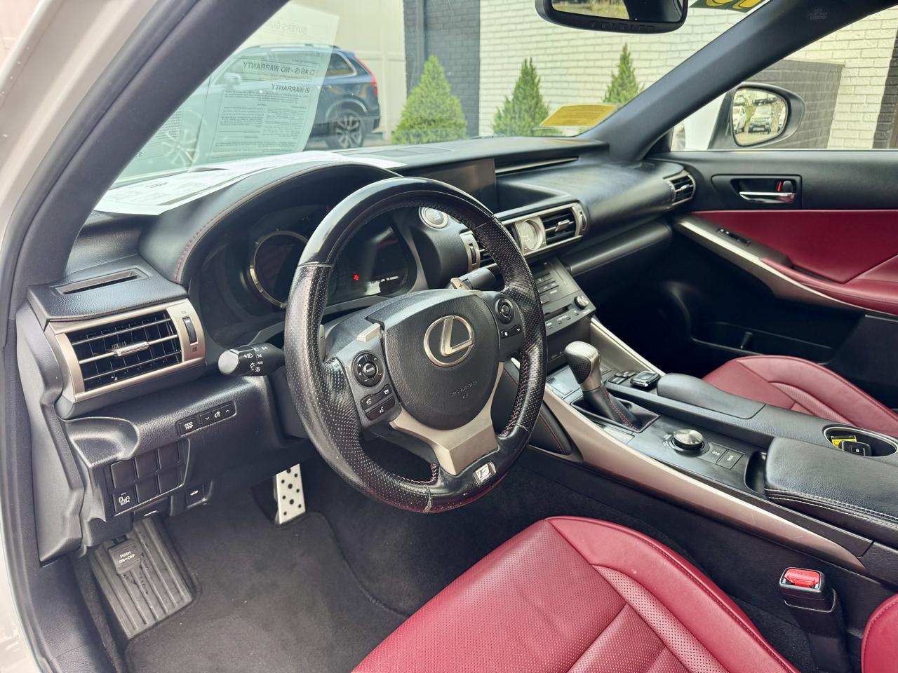 Lexus IS 300 AWD 2016