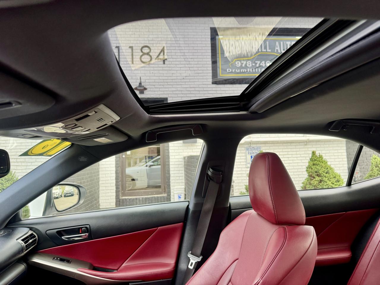 Lexus IS 300 AWD 2016