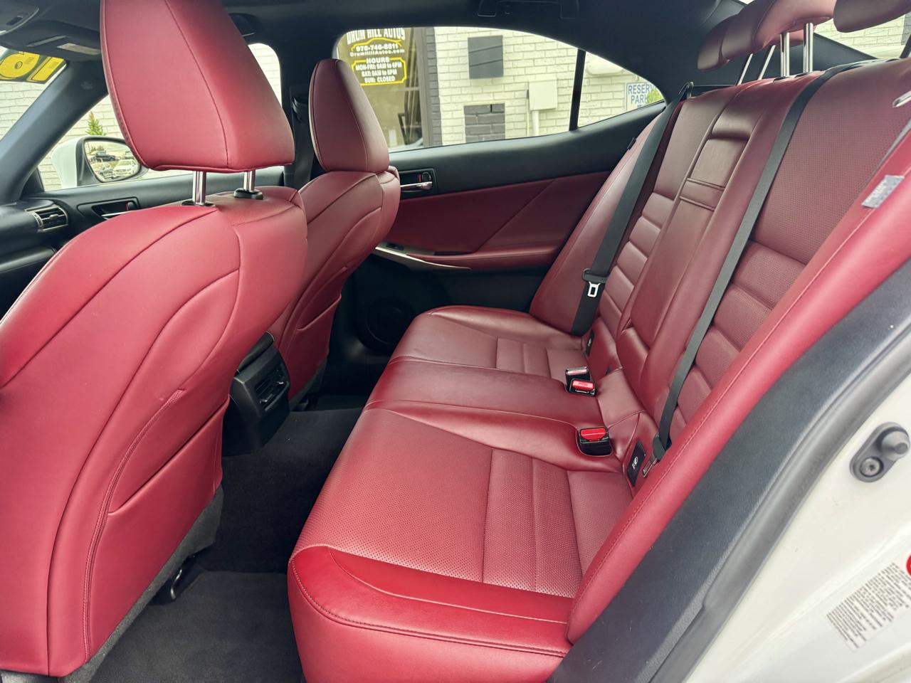 Lexus IS 300 AWD 2016