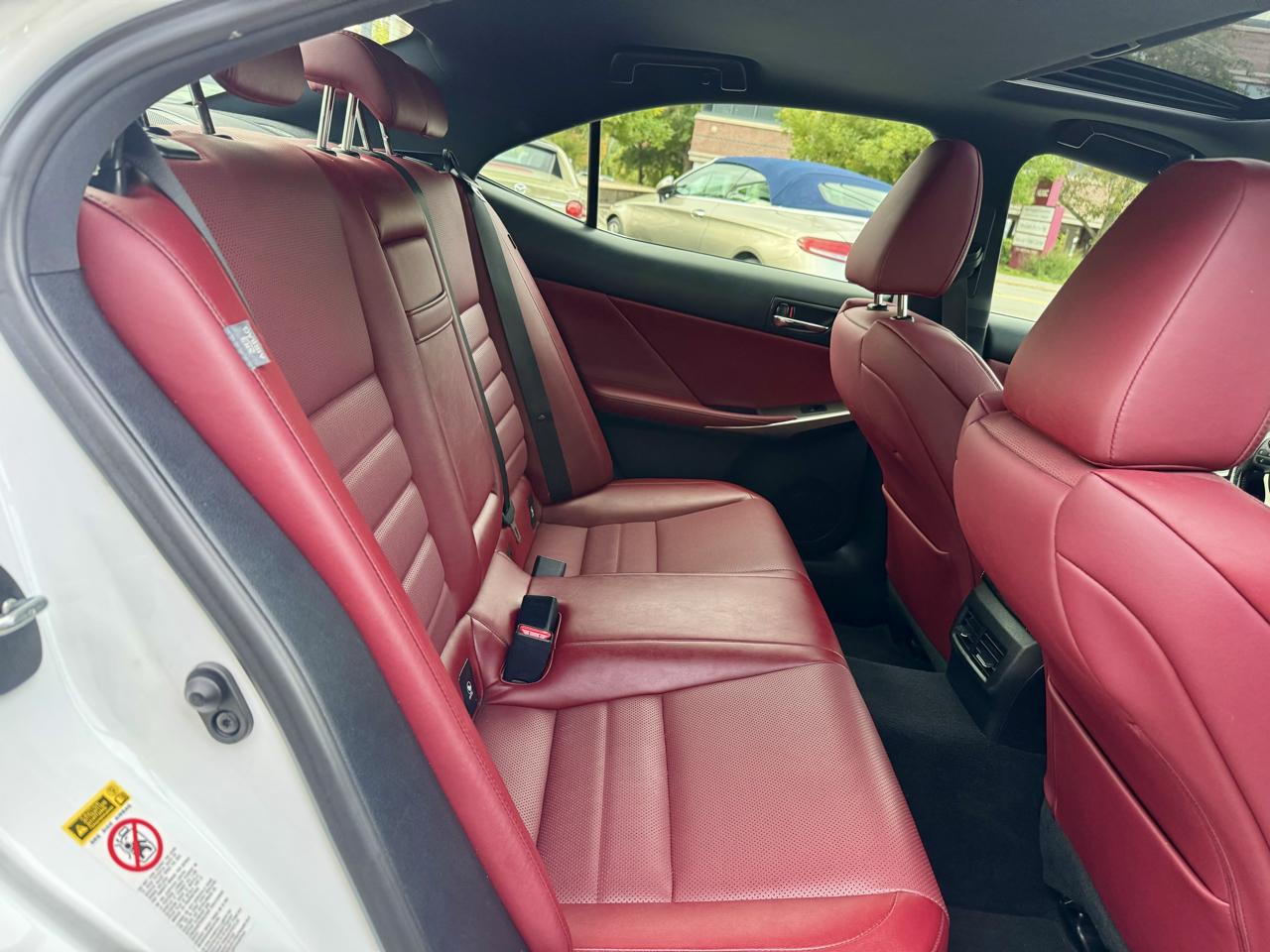 Lexus IS 300 AWD 2016