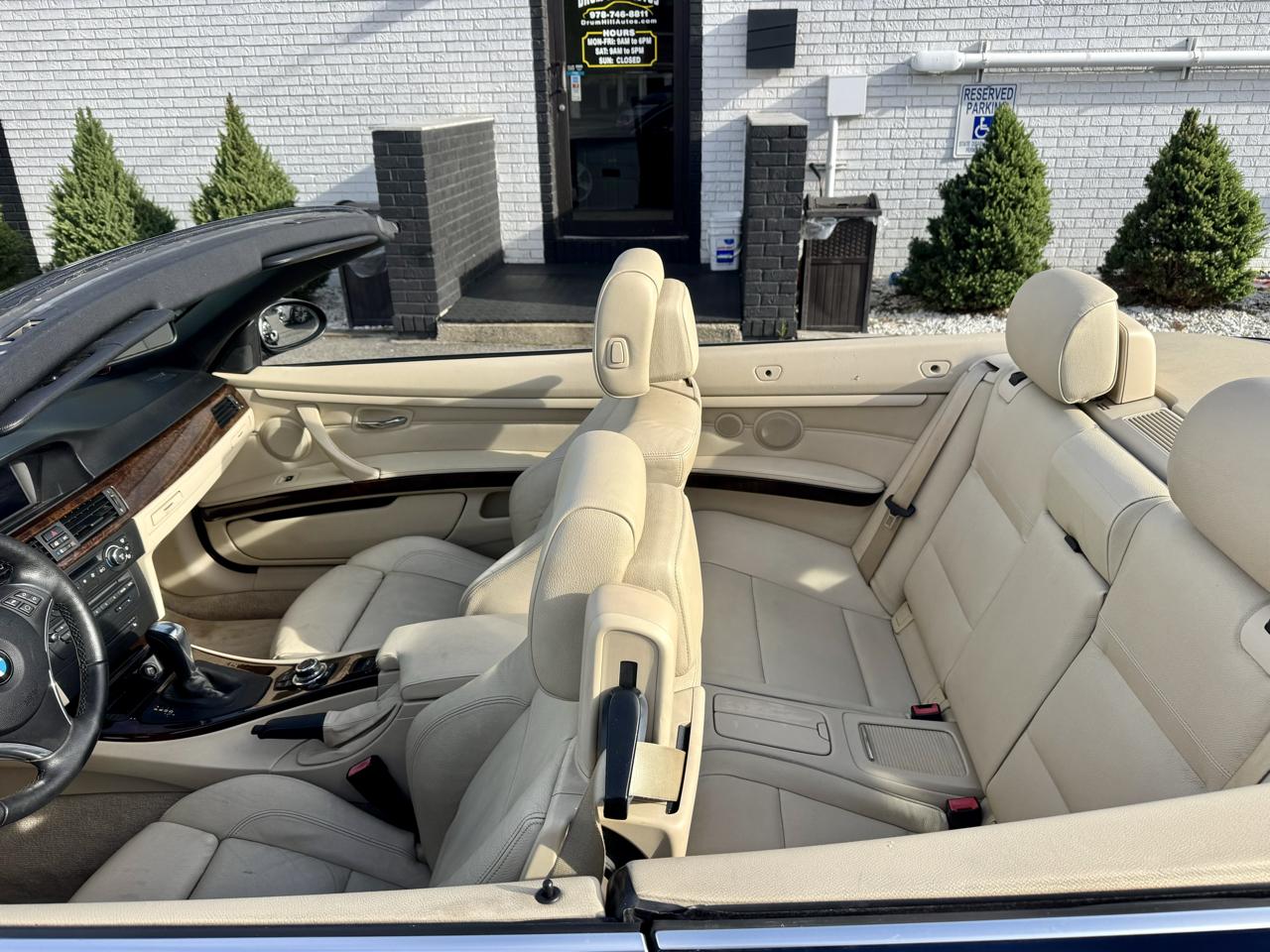 BMW 3-Series 335i Convertible 2009
