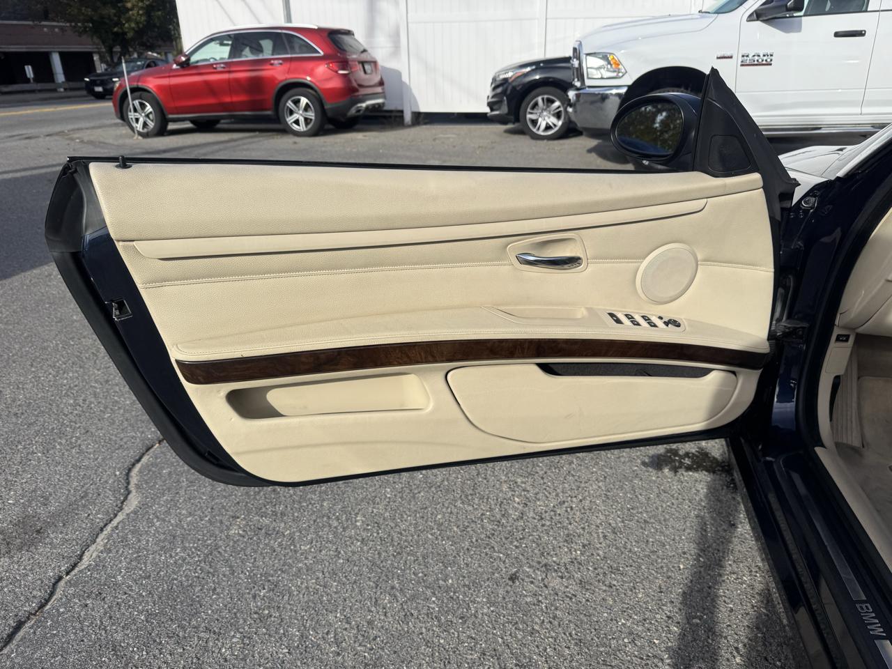 BMW 3-Series 335i Convertible 2009