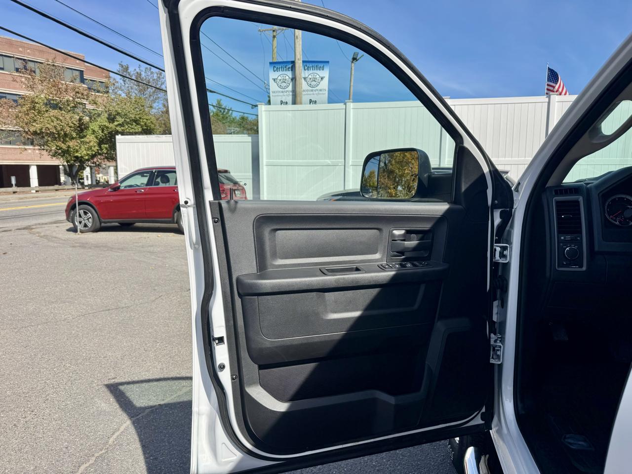 RAM 2500 Tradesman Crew Cab SWB 4WD 2018