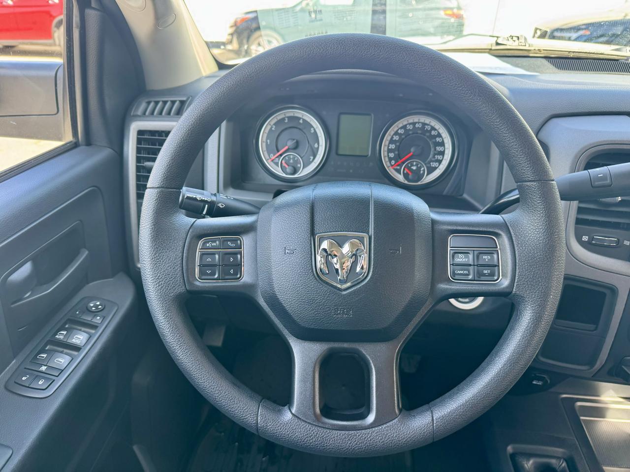 RAM 2500 Tradesman Crew Cab SWB 4WD 2018