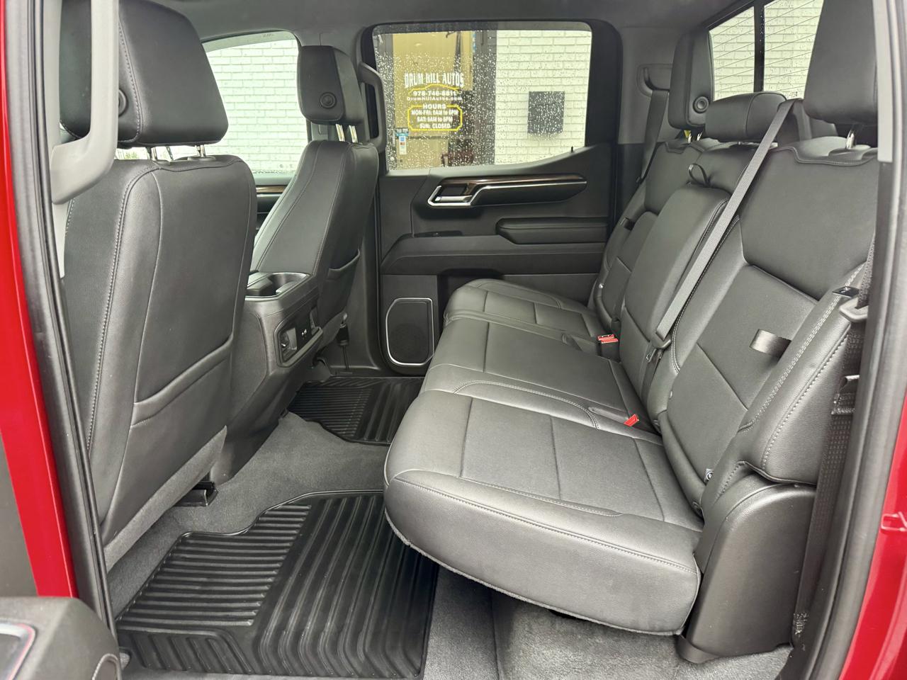 Chevrolet Silverado 1500 RST Crew Cab 4WD 2023