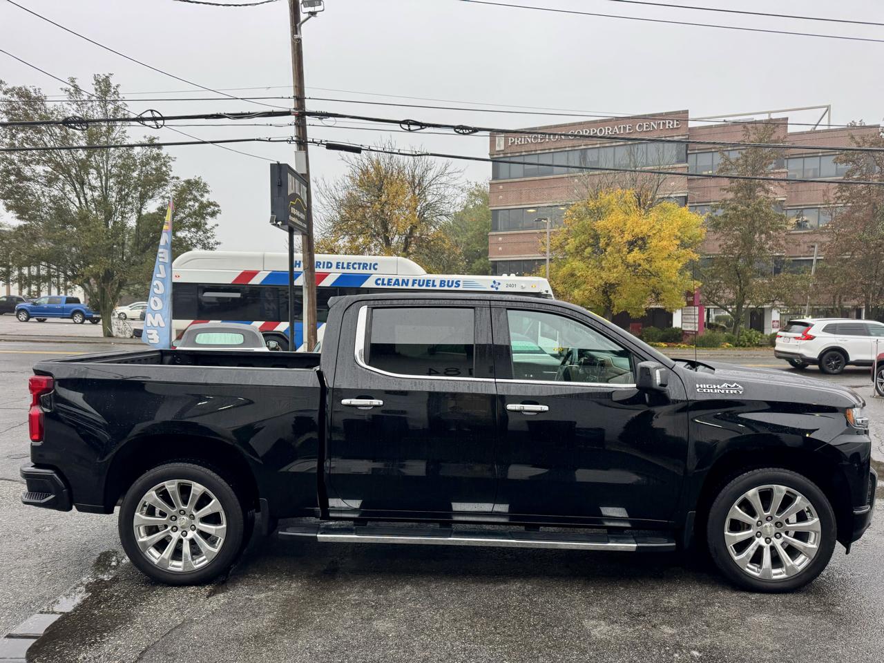 Chevrolet Silverado 1500 High Country Crew Cab Long Box 4WD 2020