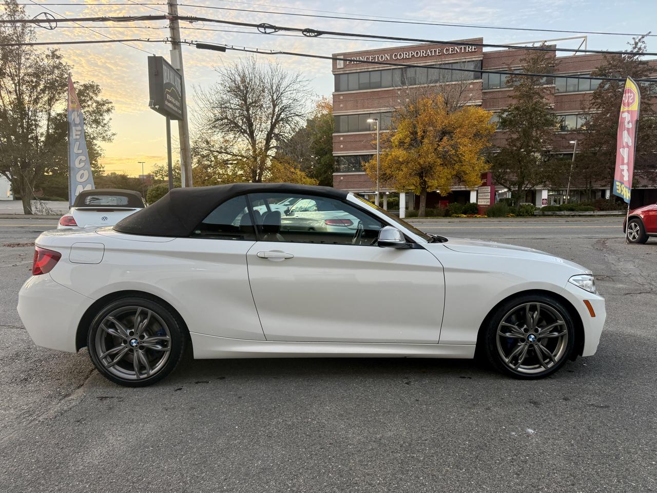 BMW 2-Series M235i xDrive Convertible 2016