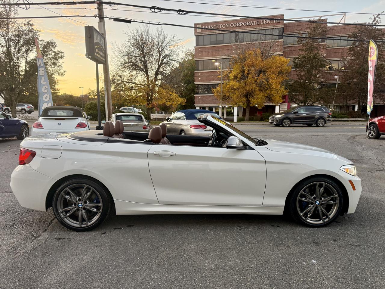 BMW 2-Series M235i xDrive Convertible 2016