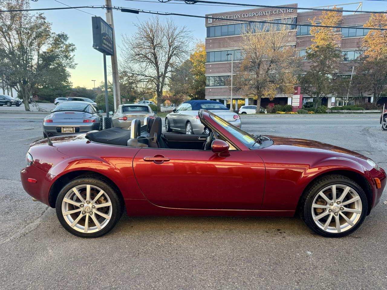 Mazda MX-5 Miata Grand Touring 2007