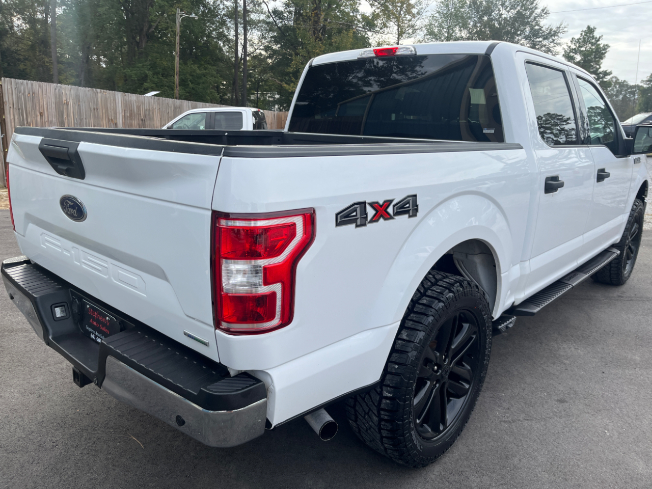 Ford F-150 XLT 4WD SuperCrew 5.5' Box 2019 Ford F-150 XLT 4WD SuperCrew 5.5' Box 2019