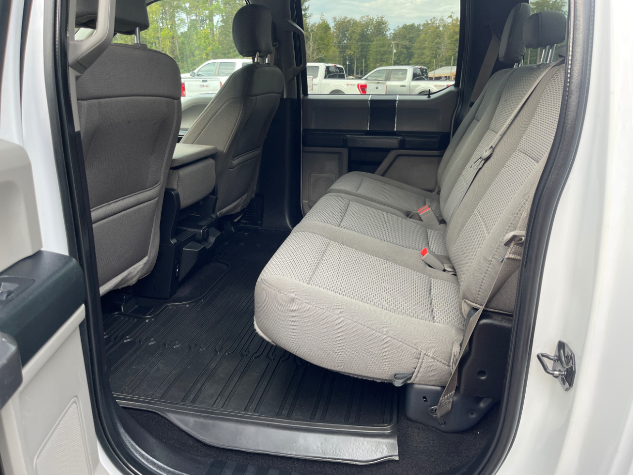 Ford F-150 XLT 4WD SuperCrew 5.5' Box 2019 Ford F-150 XLT 4WD SuperCrew 5.5' Box 2019