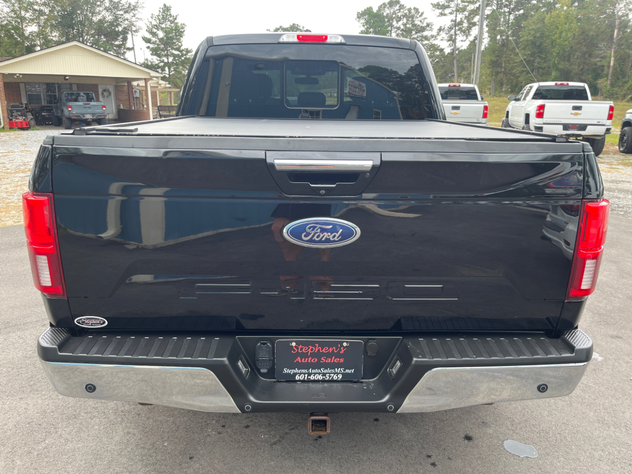 Ford F-150 Lariat 4WD SuperCrew 5.5' Box 2018 Ford F-150 Lariat 4WD SuperCrew 5.5' Box 2018