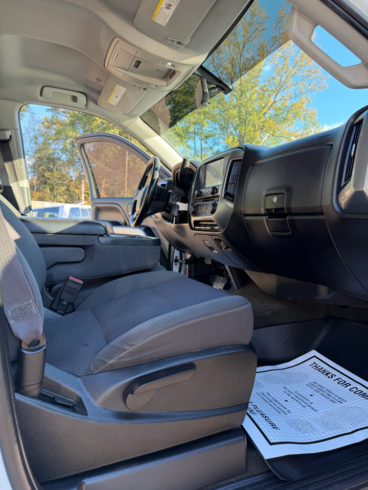 Chevrolet Silverado 1500 4WD Crew Cab 143.5" LT w/1LT 2017 Chevrolet Silverado 1500 4WD Crew Cab 143.5" LT w/1LT 2017