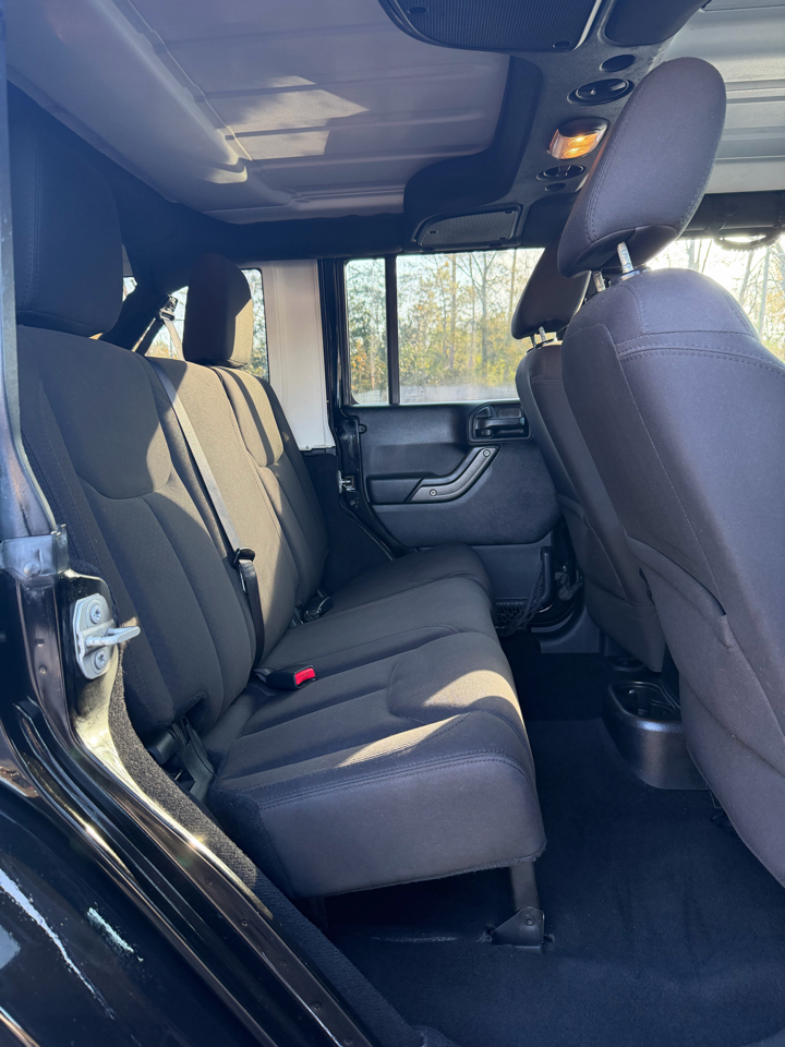 Jeep Wrangler Unlimited 4WD 4dr Altitude 2016