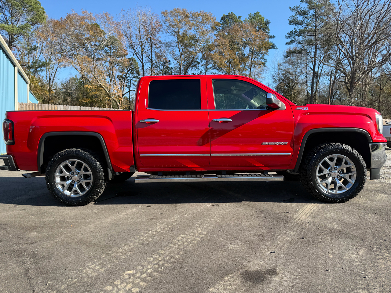 GMC Sierra 1500 4WD Crew Cab 143.5" SLT 2017