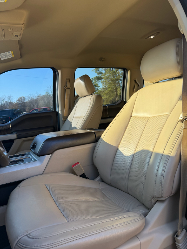 Ford F-150 4WD SuperCrew 145" Lariat 2019
