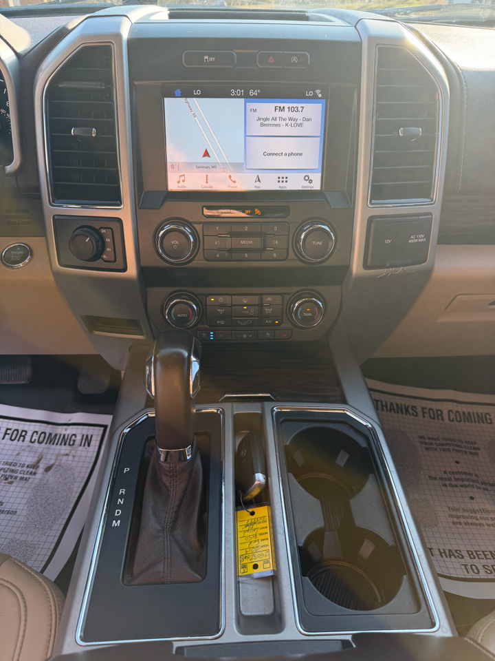 Ford F-150 4WD SuperCrew 145" Lariat 2019
