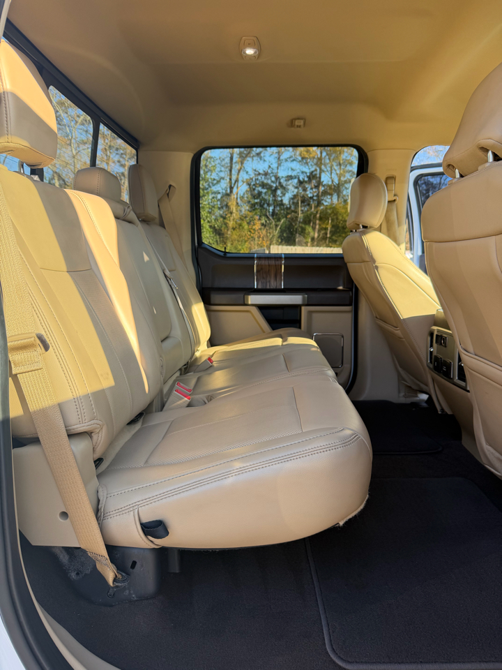 Ford F-150 4WD SuperCrew 145" Lariat 2019