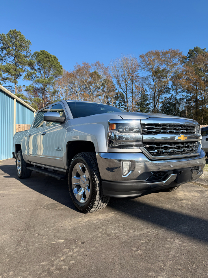 Chevrolet Silverado 1500 4WD Crew Cab 143.5" LTZ w/1LZ 2018