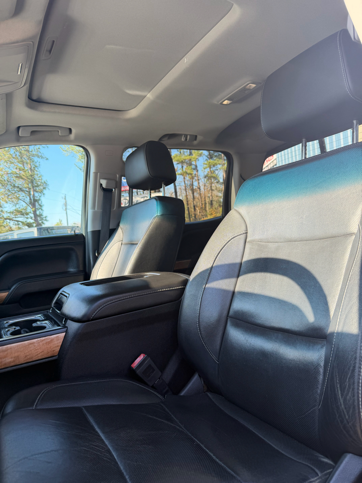 Chevrolet Silverado 1500 4WD Crew Cab 143.5" LTZ w/1LZ 2018