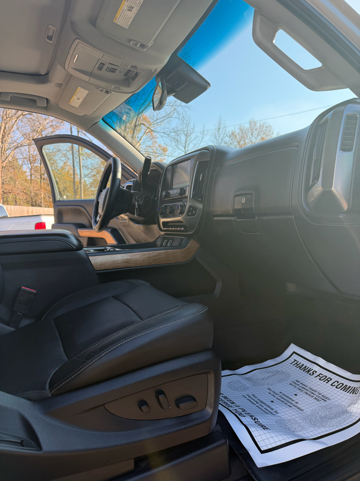 Chevrolet Silverado 1500 4WD Crew Cab 143.5" LTZ w/1LZ 2018